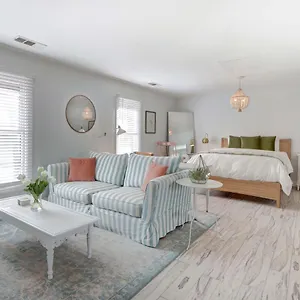  Apartment Crawford Carriage House United States